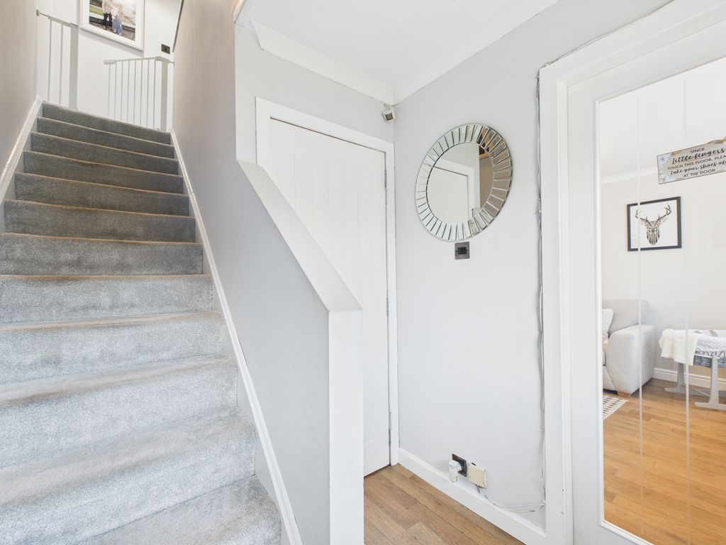 Property photo 2 of 28 Cam05526G0-Pr0060-Still010