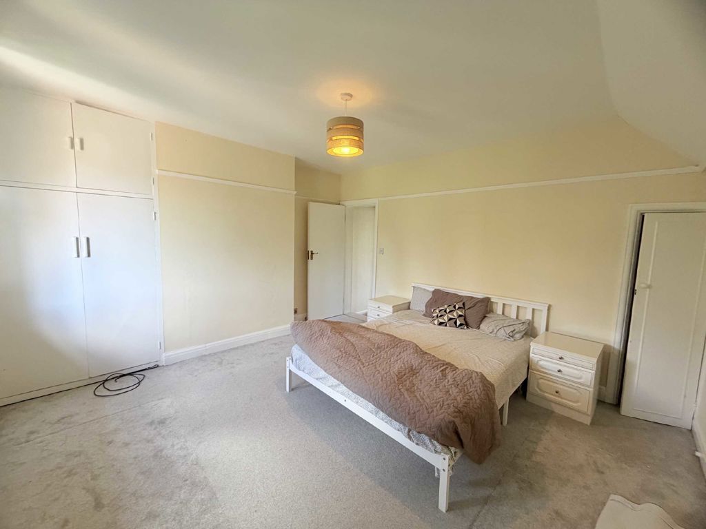 Property photo 2 of 3