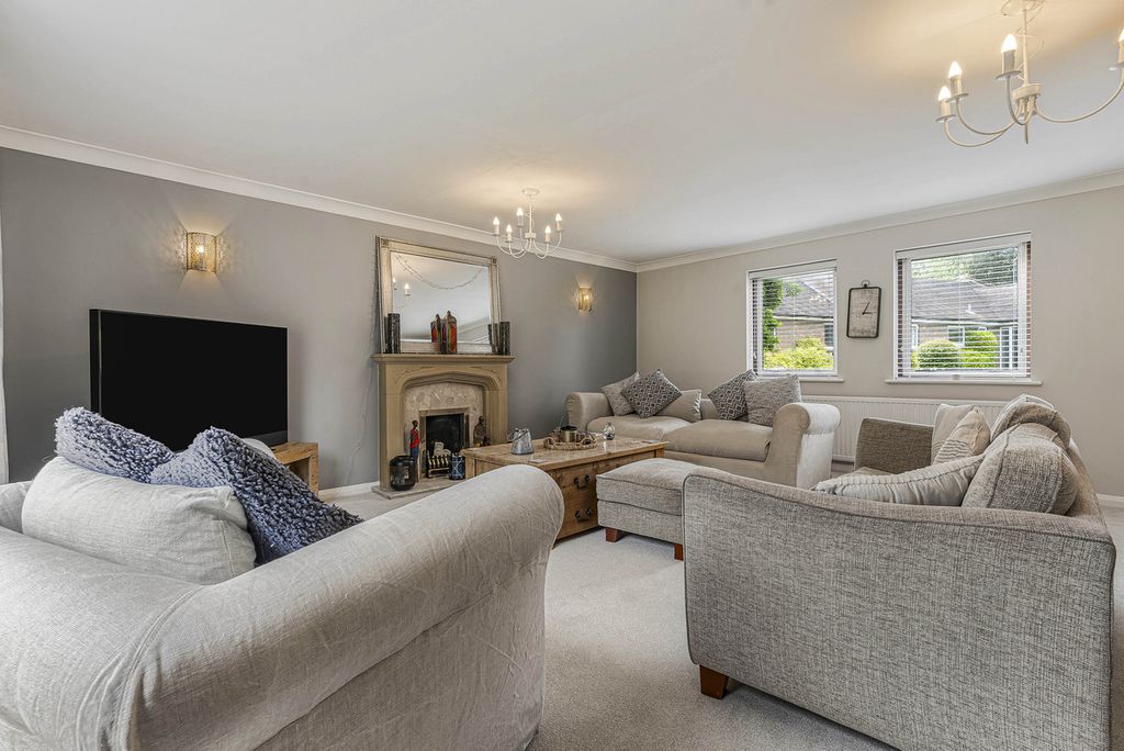 Additional image 4 of 4 bed detached house for saleRoman Place, Didcot OX11