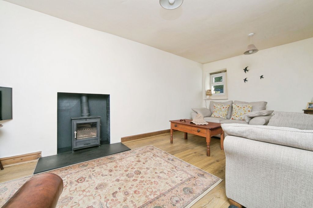 Property photo 2 of 53 Photo