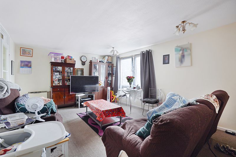 Property photo 3 of 11 Photo 11