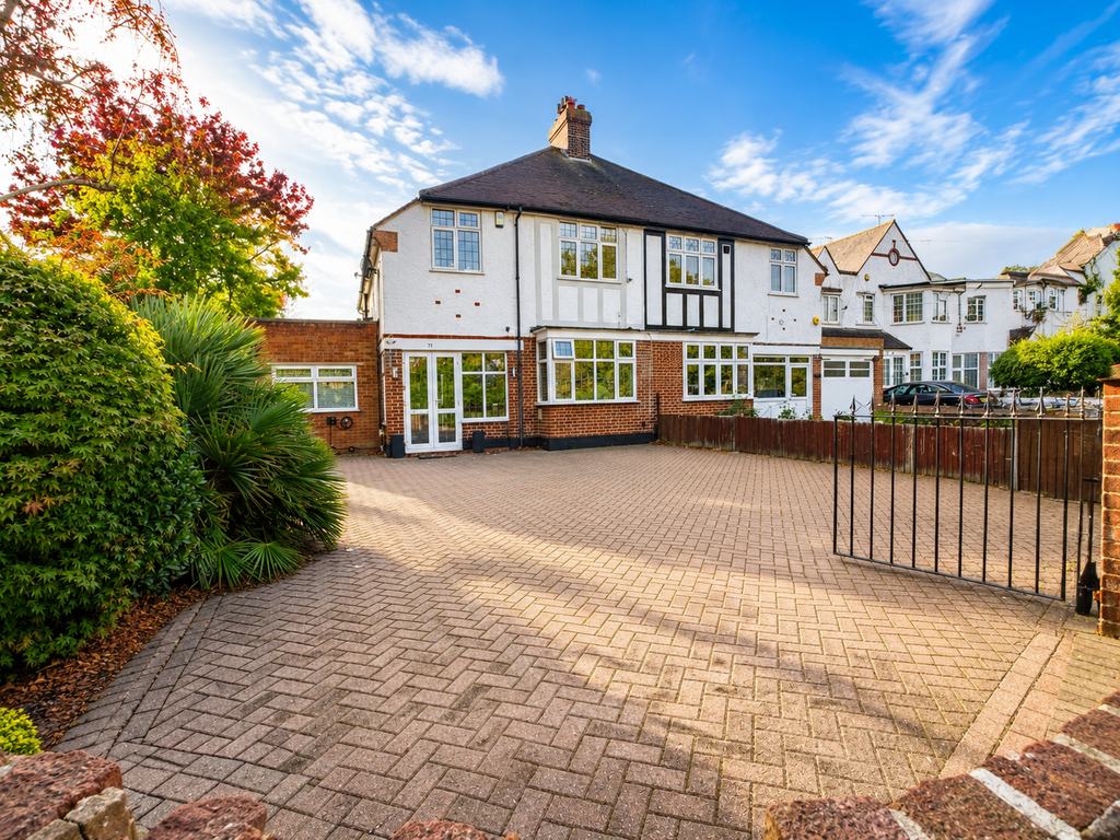Property photo 1 of 19