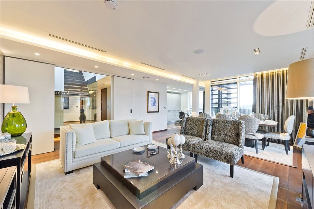Property photo 1 of 11 Reception Room