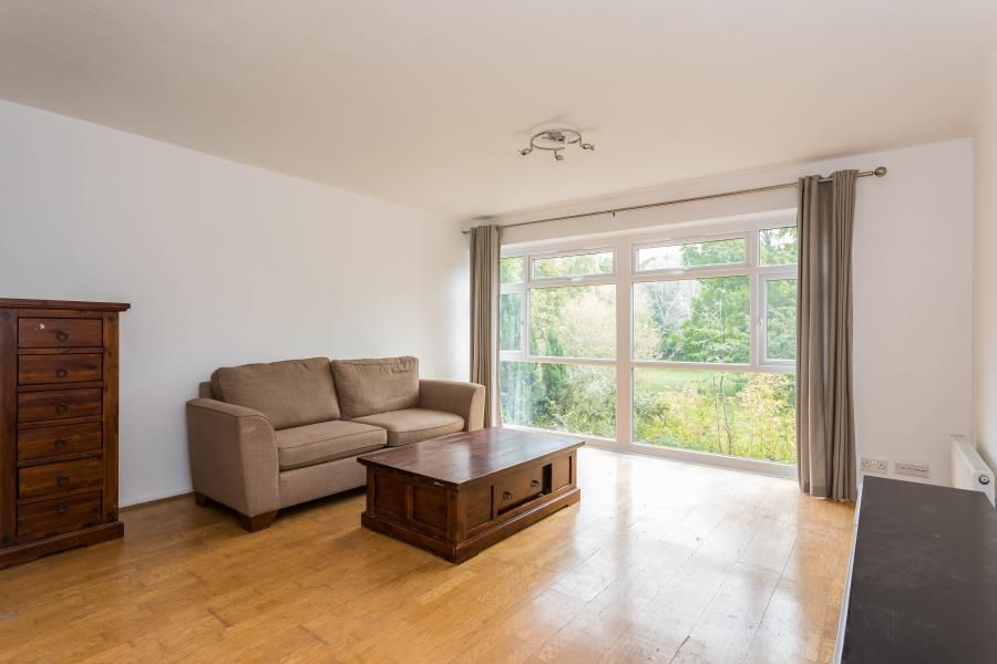 Property photo 2 of 7