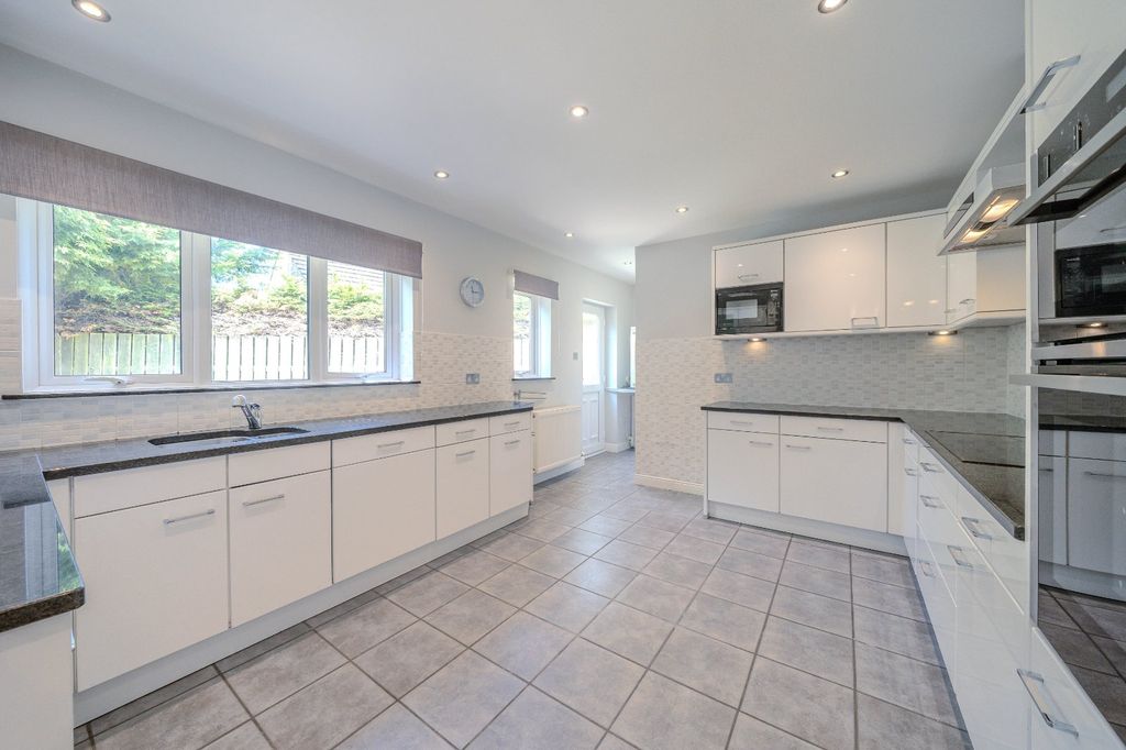 Property photo 3 of 16 Picture No. 06