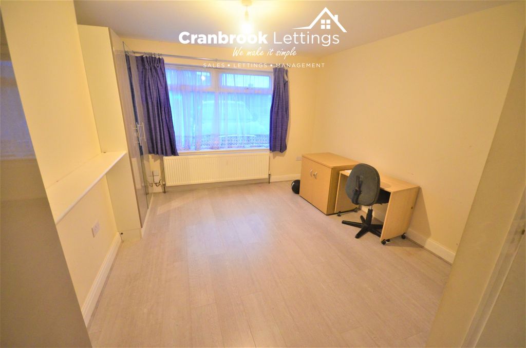 Property photo 2 of 9 2 Watermarked