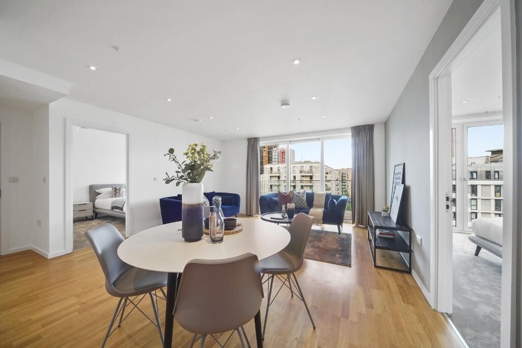 Property photo 2 of 8