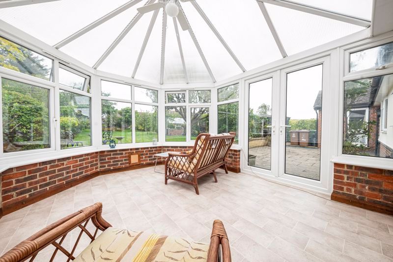 Property photo 3 of 27 Conservatory