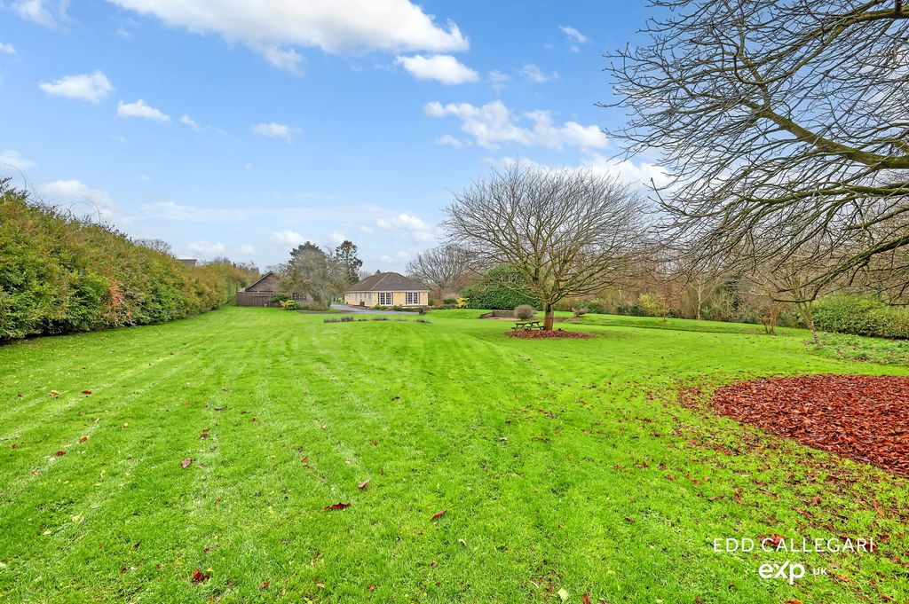 Property photo 3 of 29