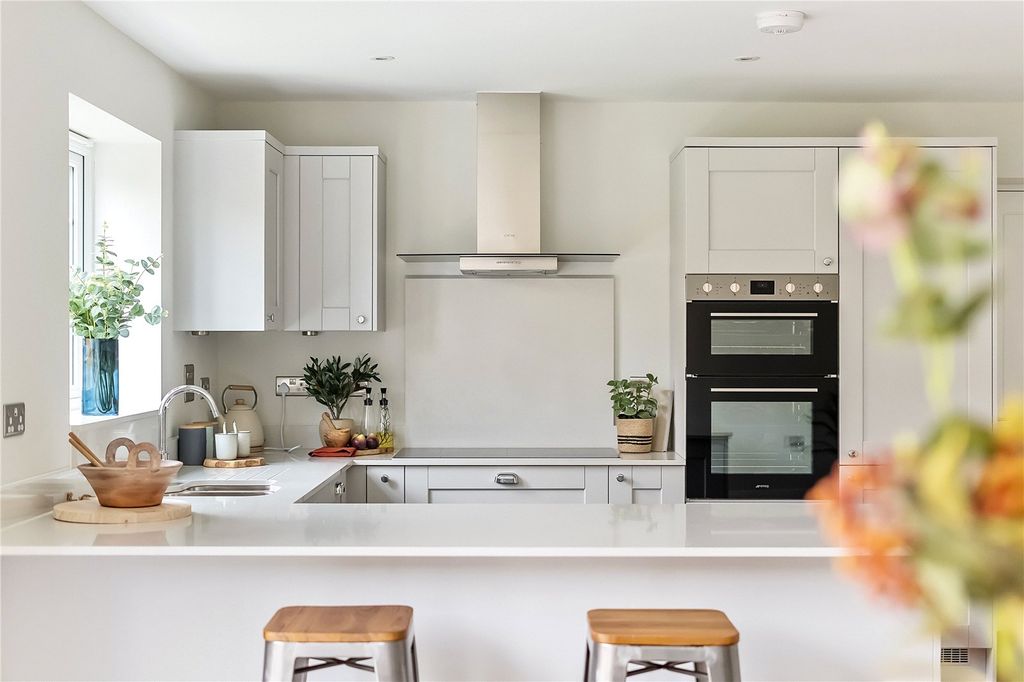 Property photo 2 of 10 Picture No. 08