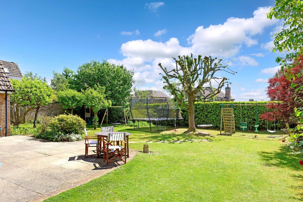 Property photo 2 of 17 Picture No. 06