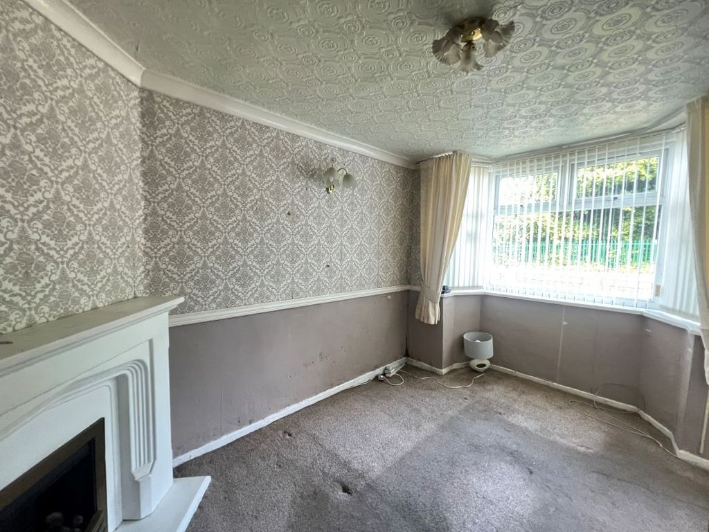 Property photo 3 of 25
