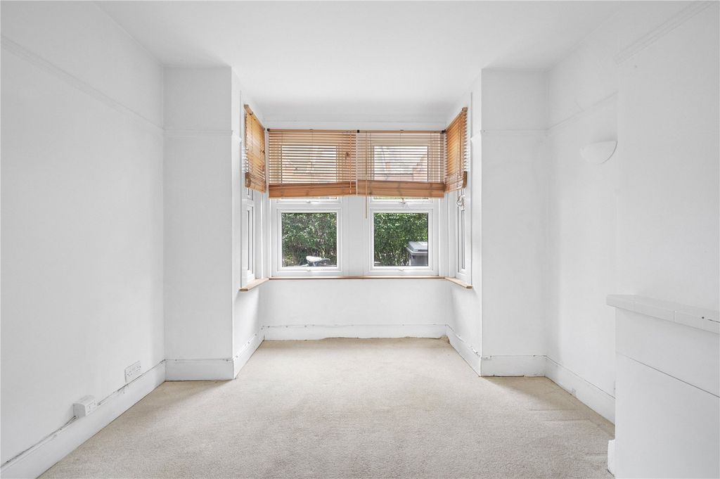 Property photo 2 of 13 Picture No. 03