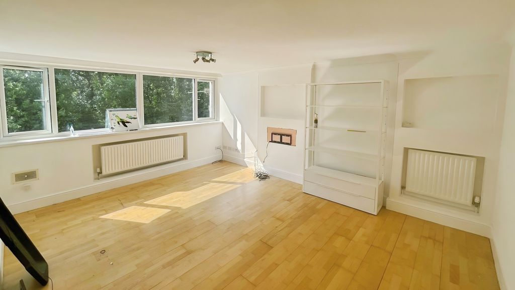 Property photo 2 of 10 Image