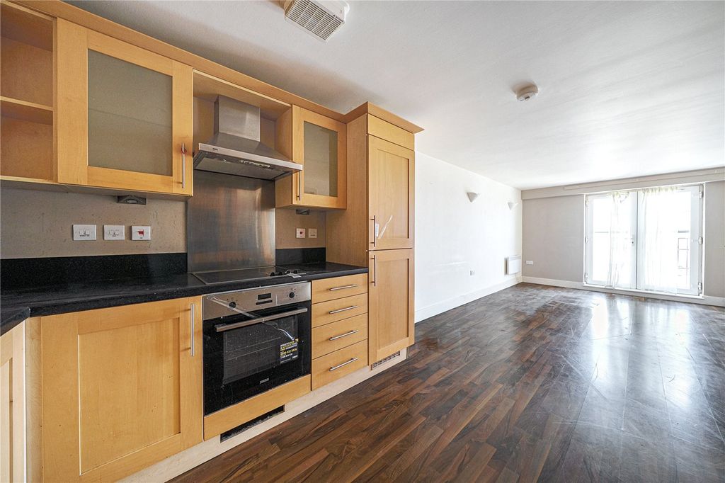 Property photo 3 of 10 Picture No. 04