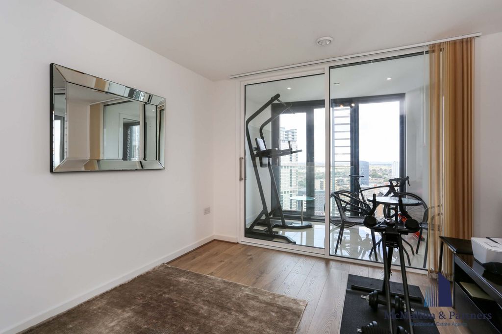 Property photo 3 of 11