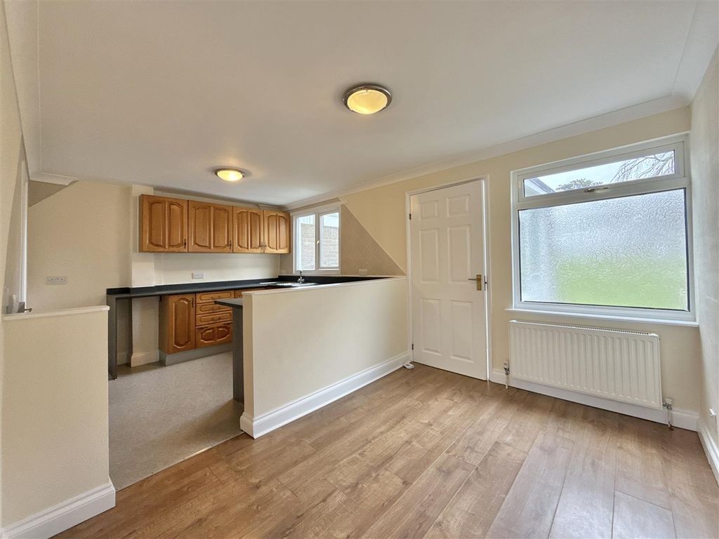 Property photo 3 of 22 Kitchen Diner.Jpg