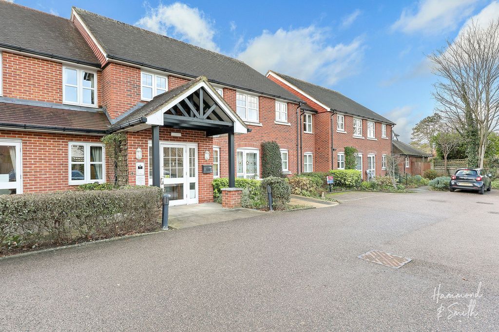 Property photo 1 of 18