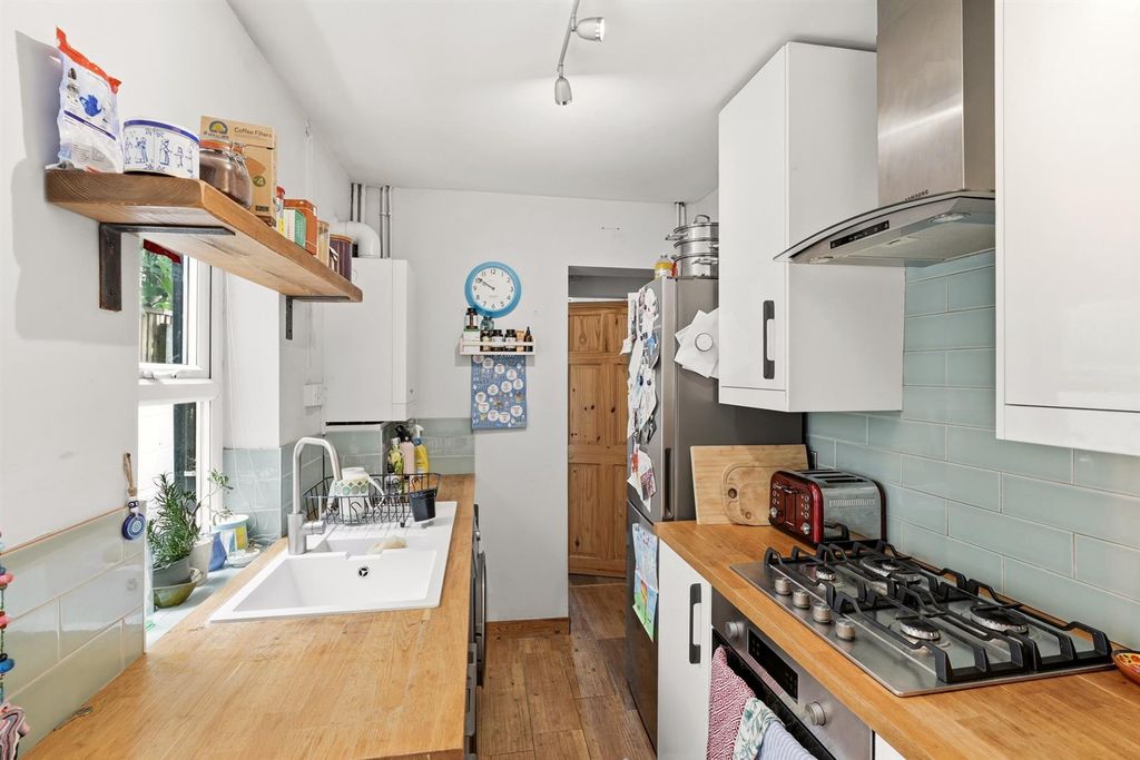 Property photo 3 of 19 4-Clarkerd-010.Jpg