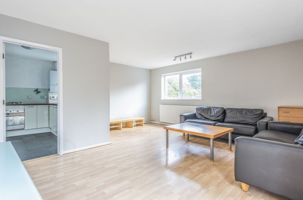 Property photo 1 of 7 523500 (1)