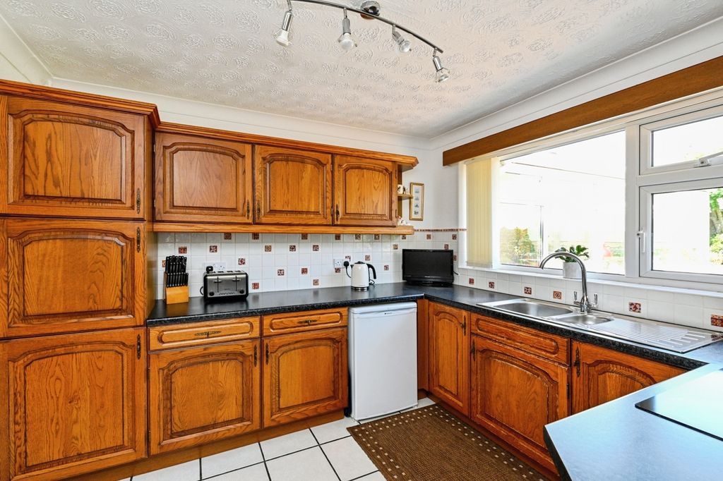Property photo 2 of 34 Pbox-Img.Jpg