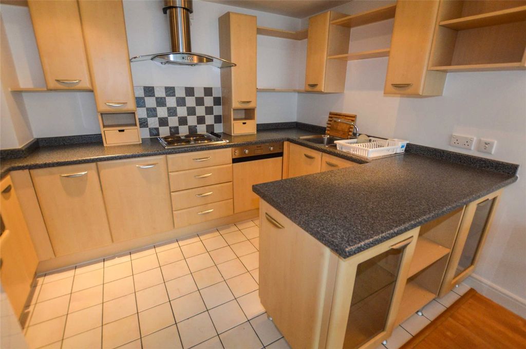 Property photo 3 of 13 Picture No. 06