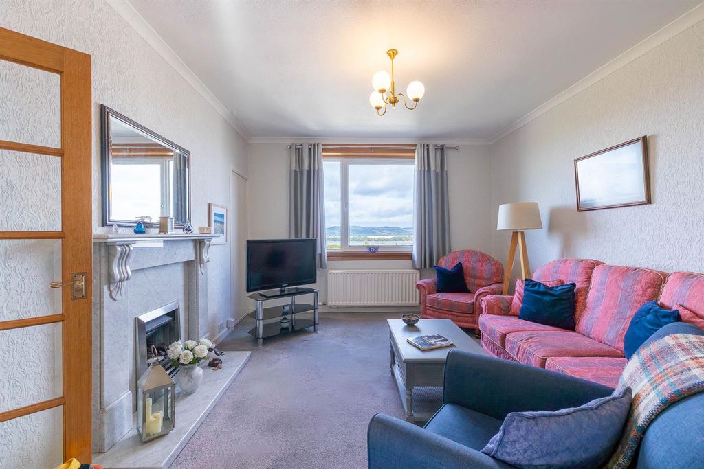 Property photo 3 of 21 3.Jpg