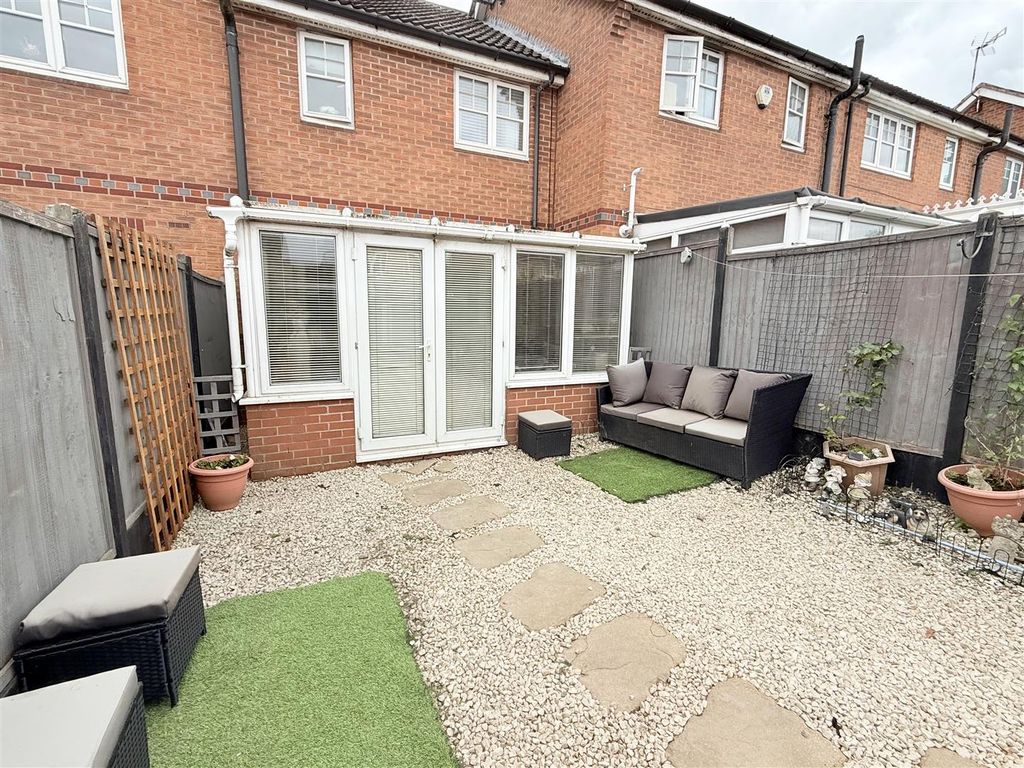 Property photo 2 of 11