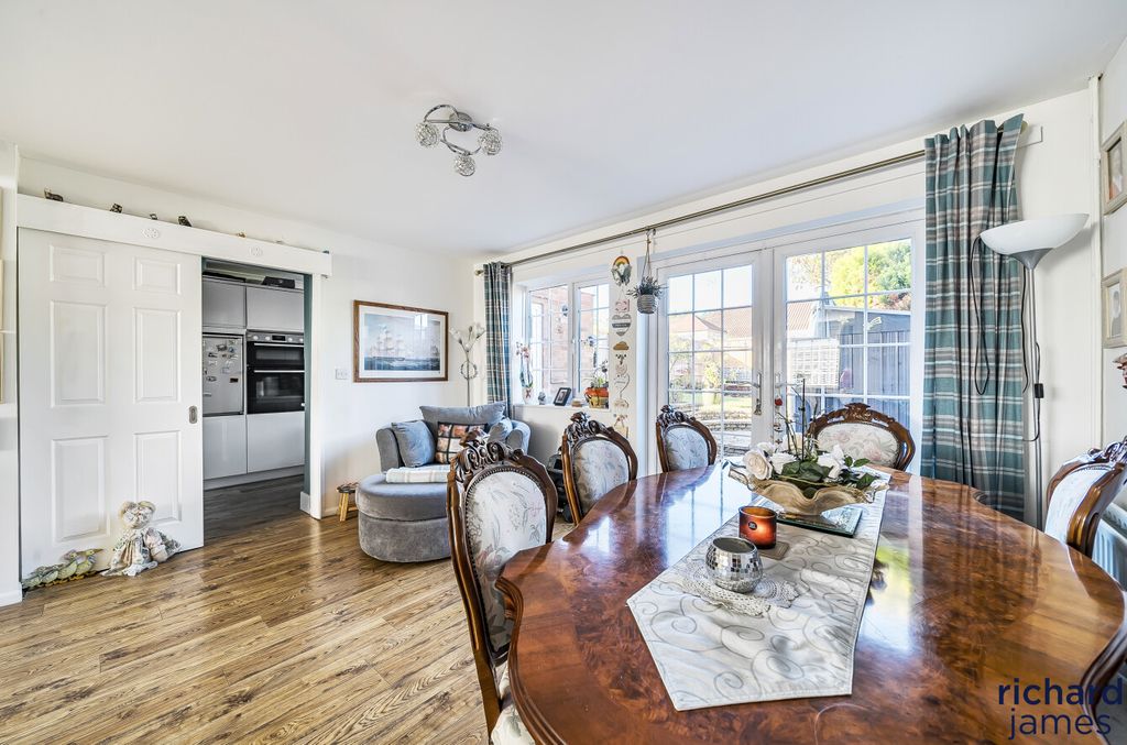 Property photo 3 of 19 8c28Babd33Bc475Ebac24B51ee2Fc346