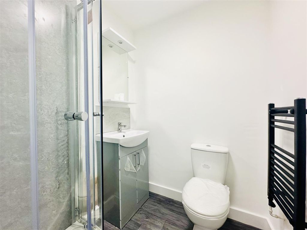 Property photo 3 of 13 Image00017.Jpeg