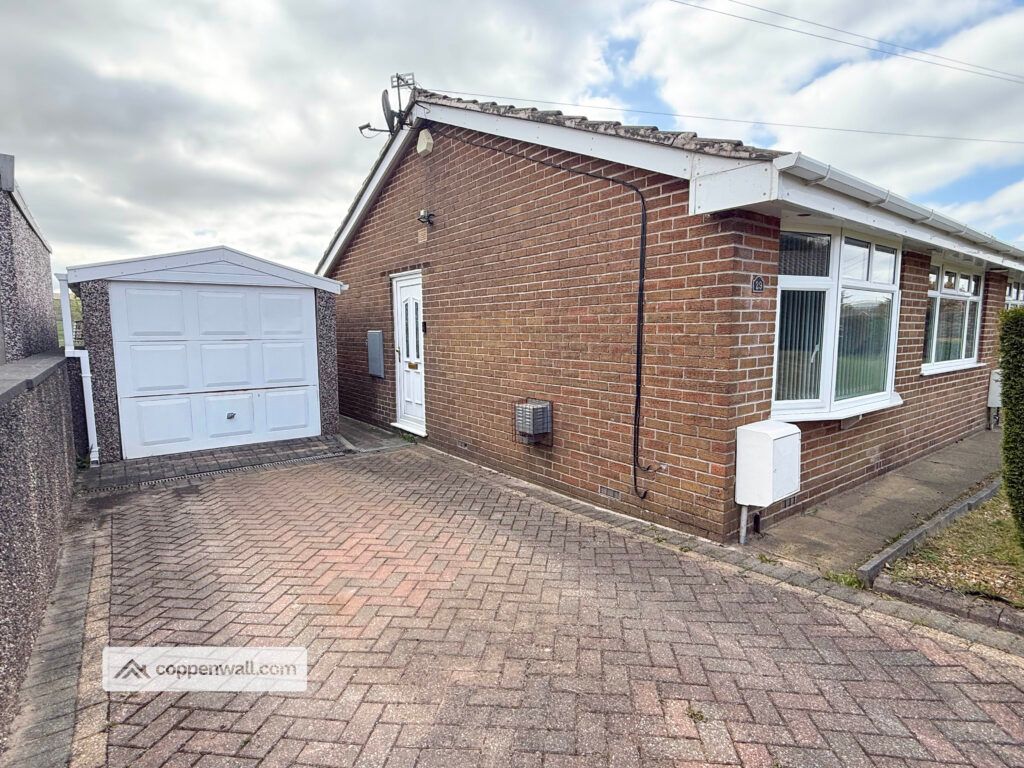 Property photo 1 of 32