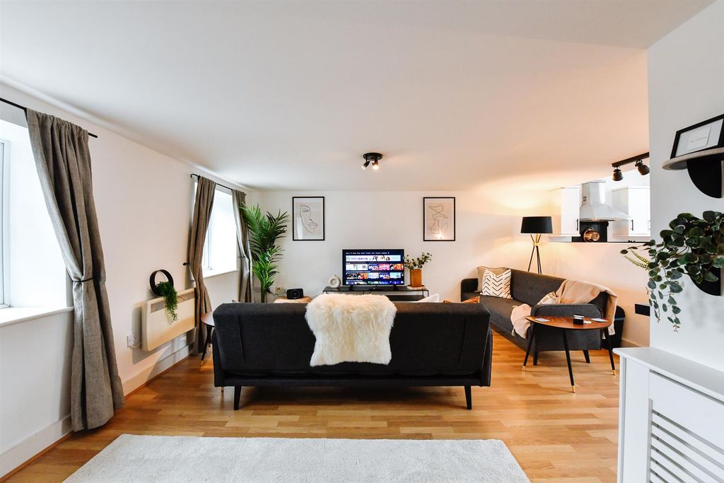 Property photo 1 of 28 Innovationphotography-Propert-Airbnb-Photographer-