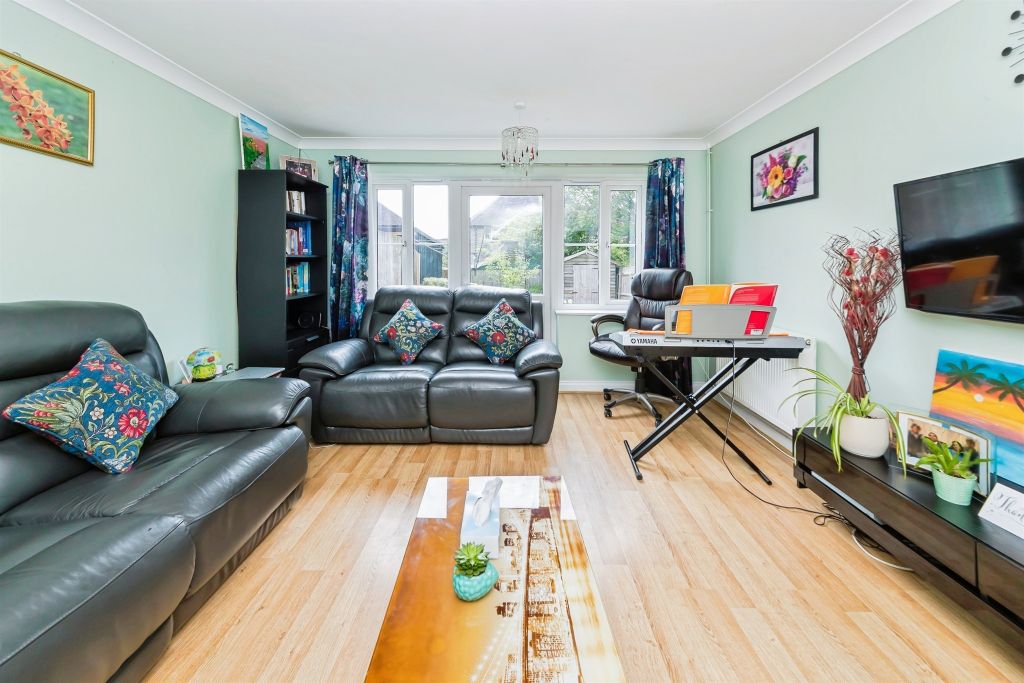 Property photo 3 of 17