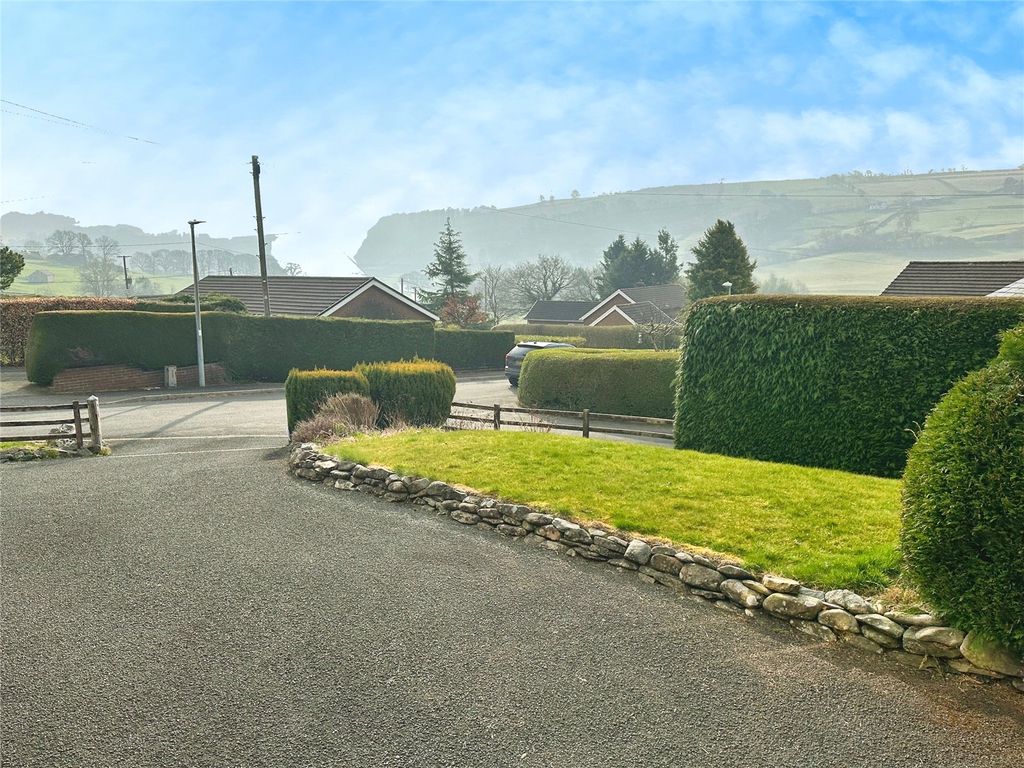 Property photo 2 of 11 Picture No. 06