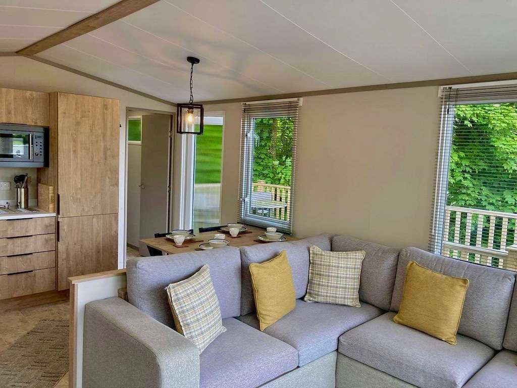 Property photo 2 of 5 24Faf8Be 1223 43d8 A37A D0E57Fc64Bd4.Jpg