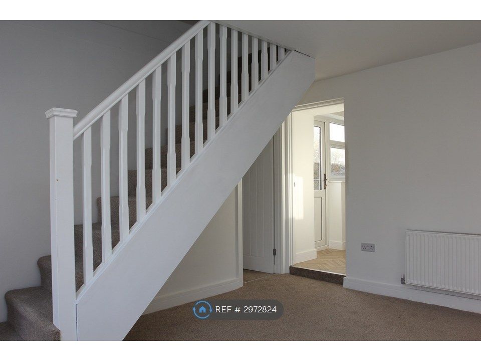 Property photo 2 of 30
