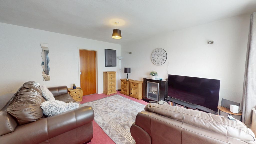 Property photo 3 of 20 4224434