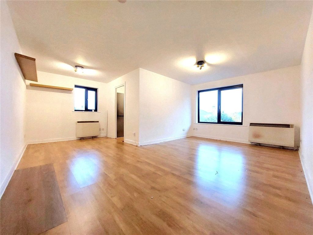 Property photo 2 of 7 Picture No. 07