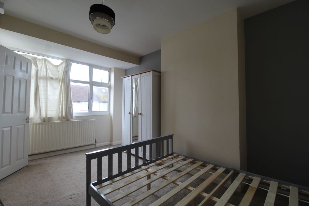 Property photo 2 of 7 Img_4985