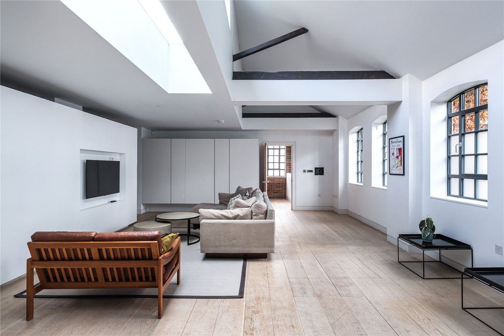 Property photo 3 of 24 Picture No. 61