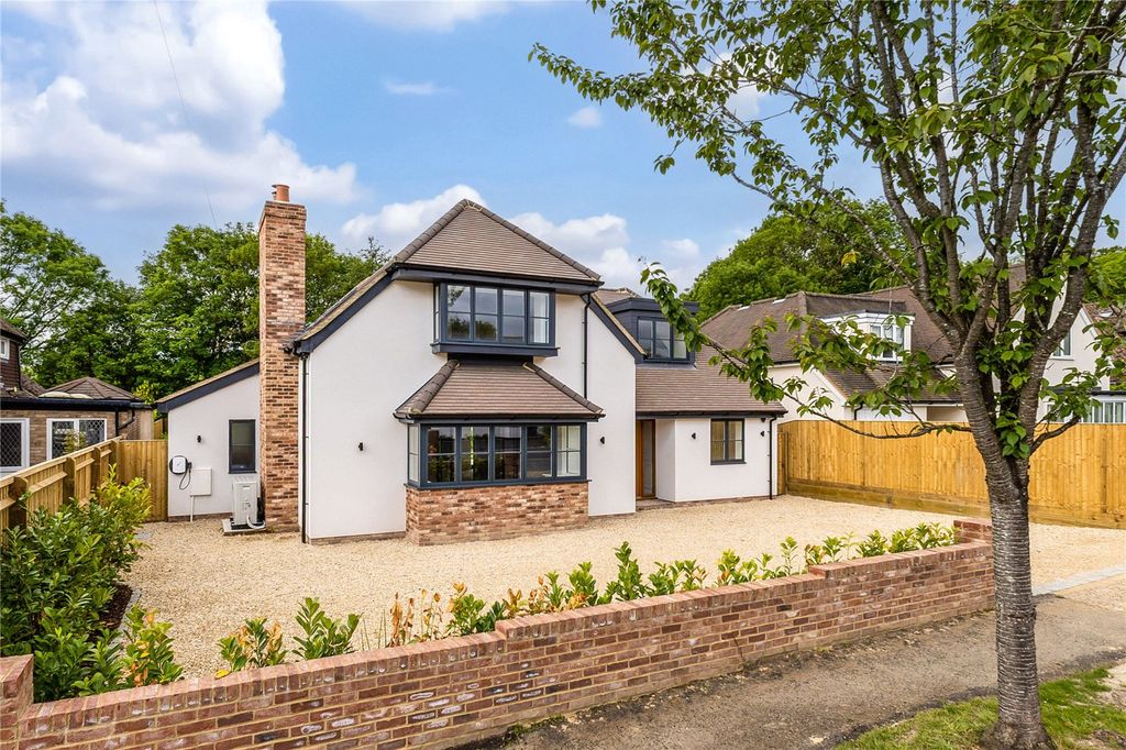 Property photo 1 of 18 Frontage