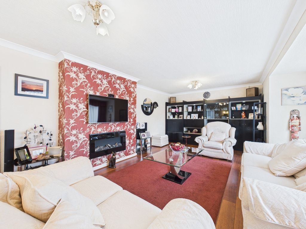 Property photo 3 of 25