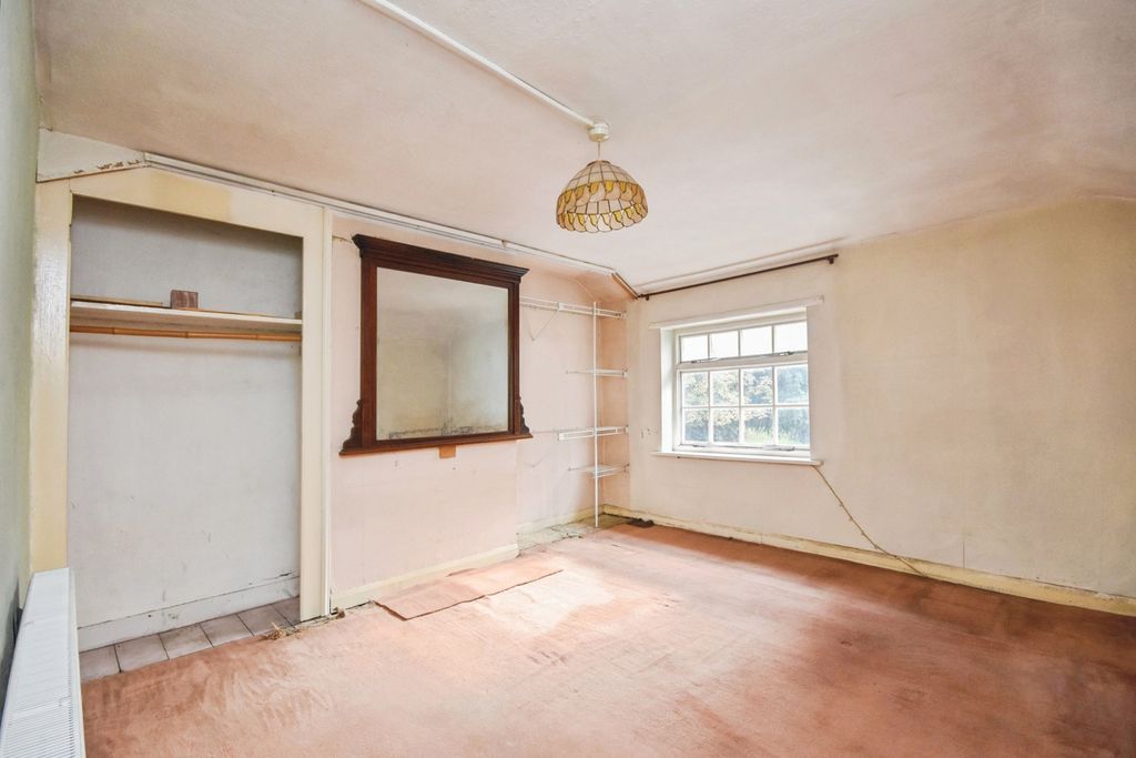 Property photo 3 of 12 Bedroom