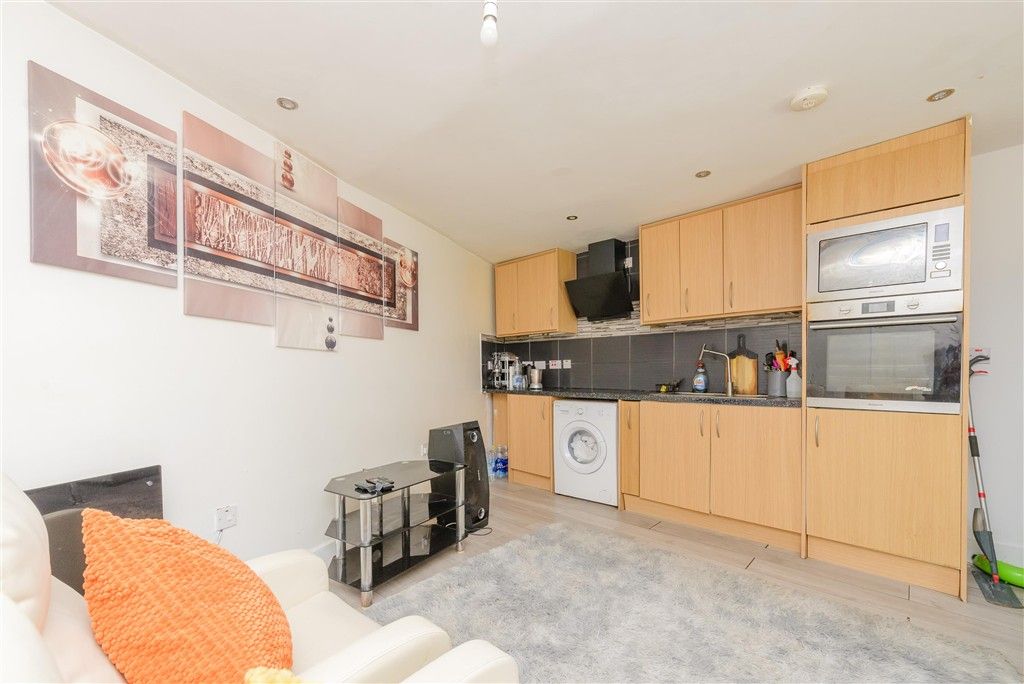 Property photo 3 of 15 Kitchen/Diner