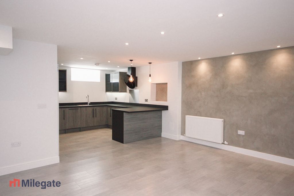 Property photo 2 of 6 Photo 2