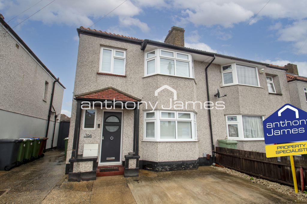 Property photo 1 of 11 Elsa Road Welling