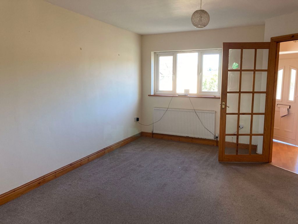 Property photo 3 of 12 Image00010.Jpg