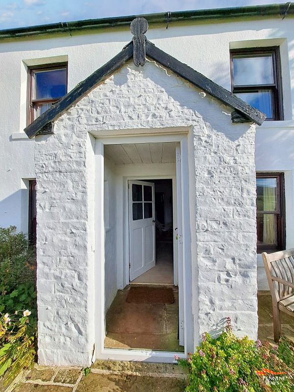 Property photo 3 of 32