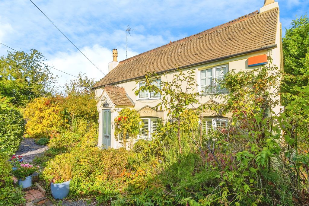 Property photo 1 of 27