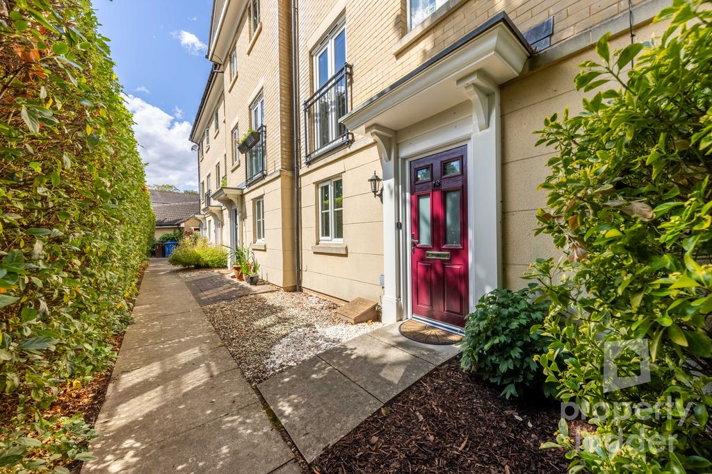 Property photo 2 of 23 Pl-7